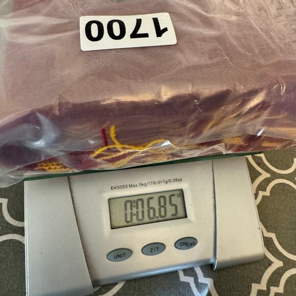 Harry Potter Gryffindor Scarf Embroidered Patch Winter Tassel Maroon Yellow - Picture 10 of 10